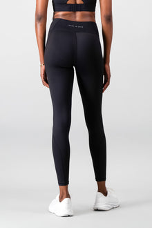 Essential Elevate Legging